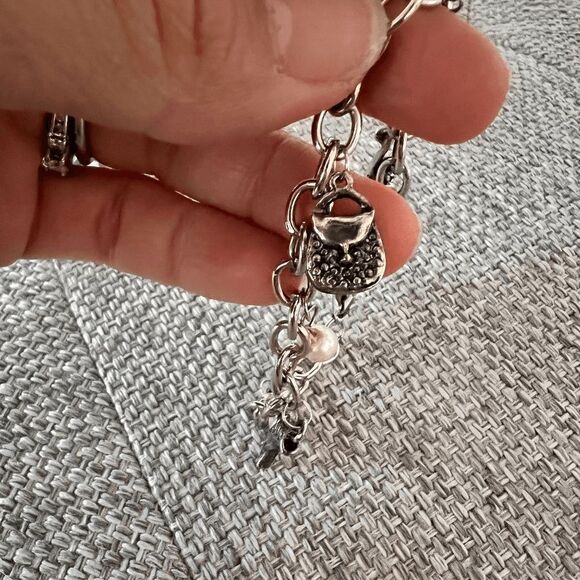 Vintage Y2k silver charm bracelet, fashion charms, purse sandal‎ boot pink beads - Picture 3 of 5